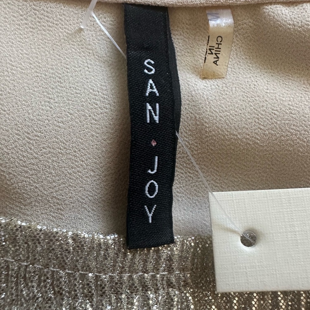 San Joy Cream Asymmetrical Sleeveless Muscle Tee - Picture 9 of 9